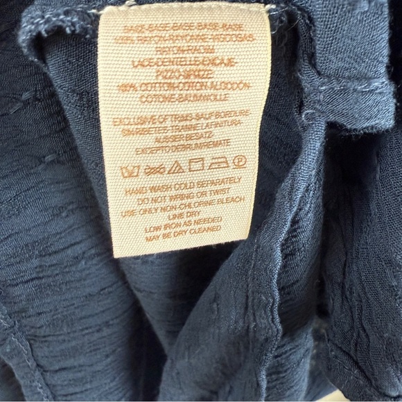 FREE PEOPLE The Best Blouse Navy Crochet Long Sleeve Top Medium New - Picture 12 of 12